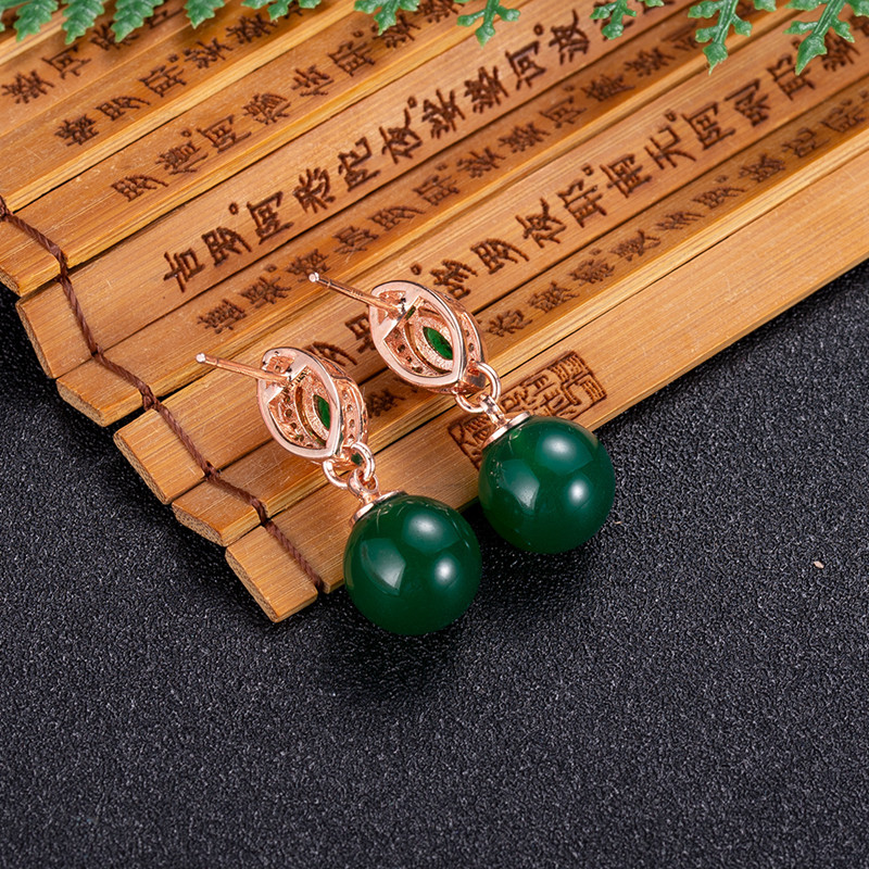 Earrings - Naturalne kolczyki z koralików jadeitowych Modne