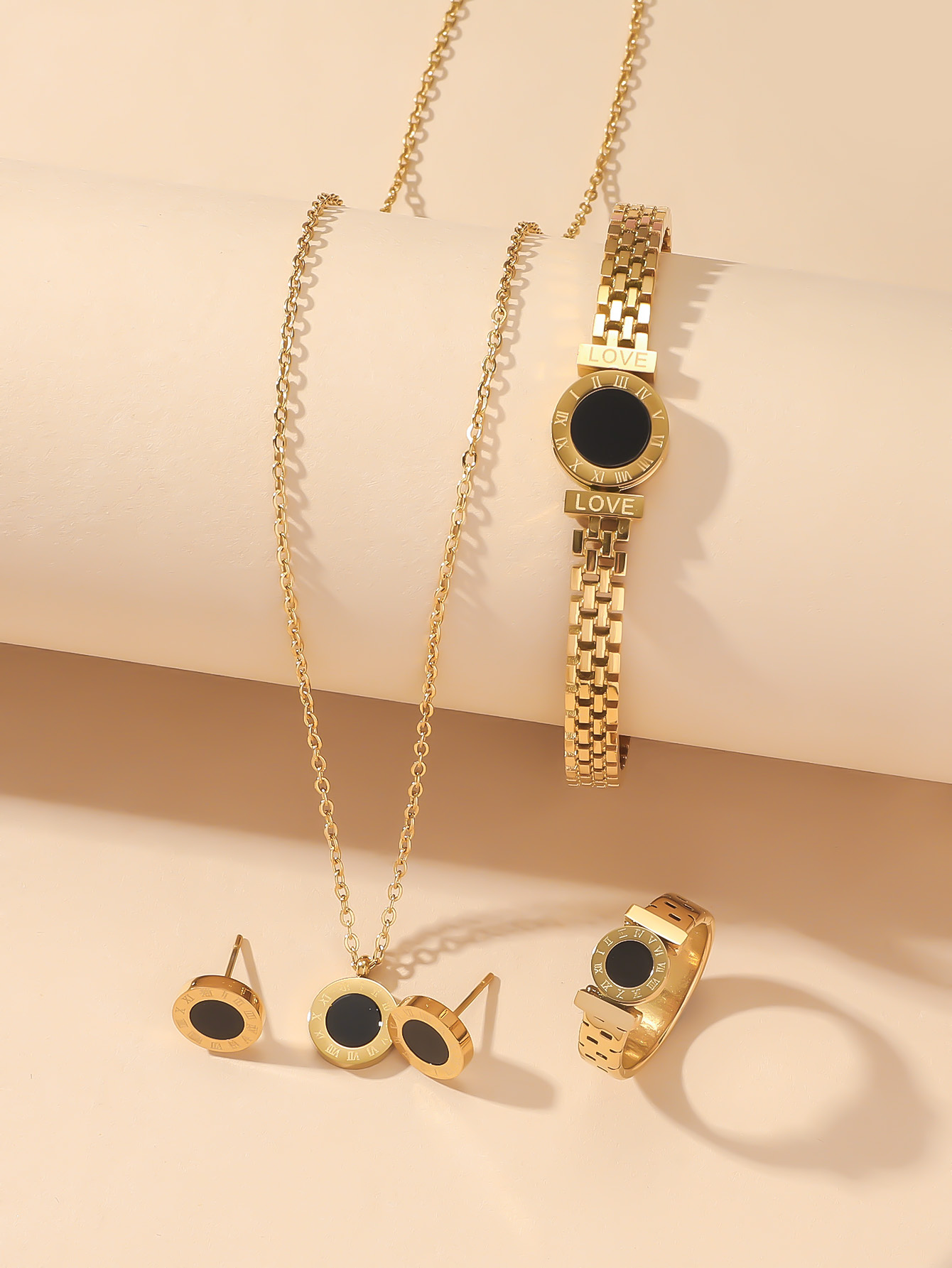 Niszowy projekt Rzymski cyfrow – Earrings recenzja i cena